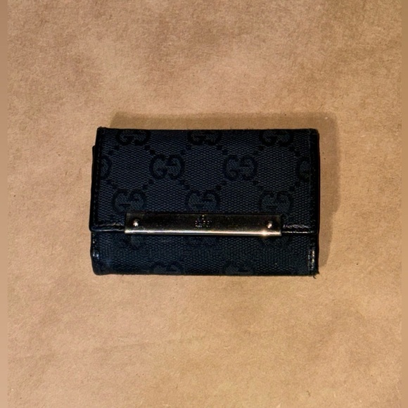 GUCCI BLACK MONOGRAM CANVAS / LEATHER KEY HOLDER - Picture 3 of 7